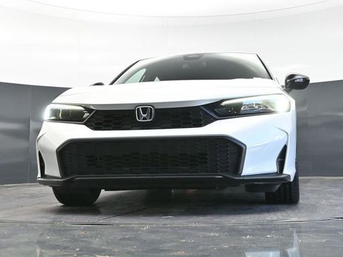 Used 2025 Honda Civic Sport image 32
