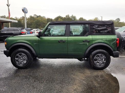New 2025 Ford Bronco 4-Door image 31