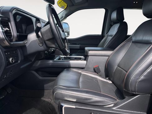 Certified 2024 Ford F250 Lariat w/ Sport Appearance Package image 11