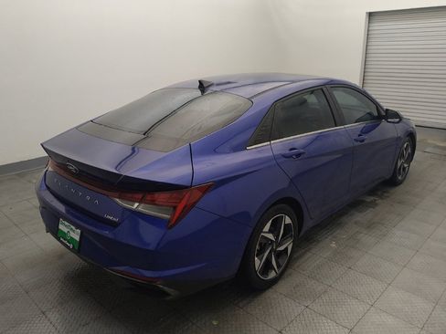 Used 2023 Hyundai Elantra Limited image 9