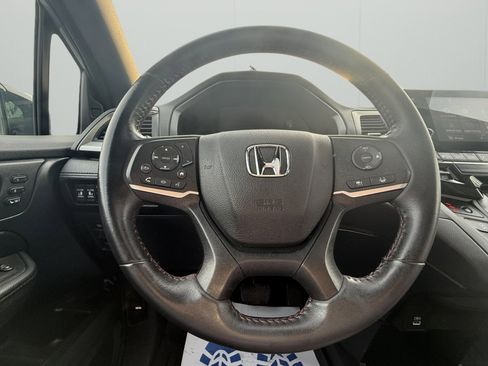 Used 2023 Honda Odyssey Sport image 15