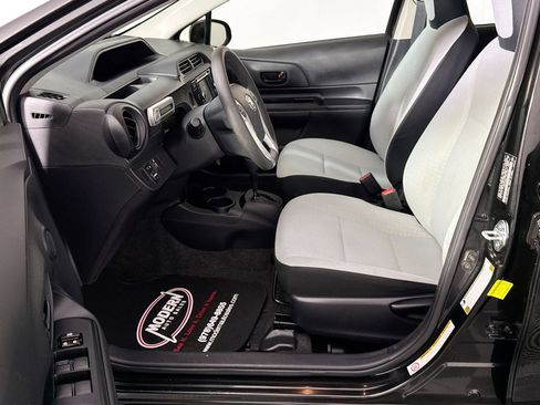 Used 2015 Toyota Prius C One FWD image 16