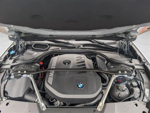 Used 2023 BMW 740i image 23
