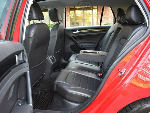 Used 2015 Volkswagen Golf SEL FWD image 9