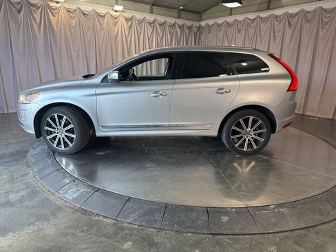 Used 2015 Volvo XC60 T6 Platinum image 8