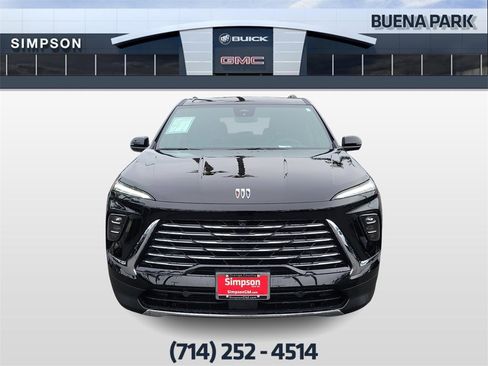 Used 2026 Buick Enclave Preferred image 3