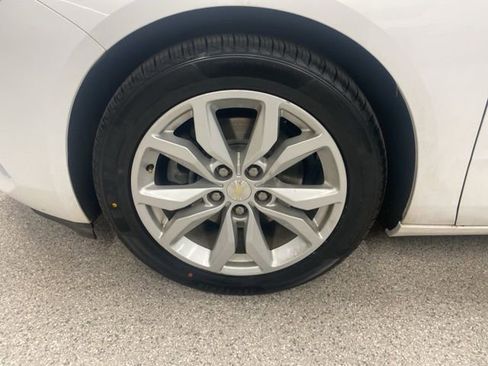 Used 2020 Chevrolet Impala LT w/ LT Convenience Package image 12