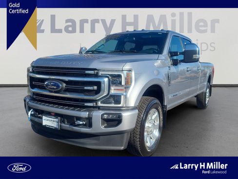 Used 2022 Ford F350 Platinum image 1