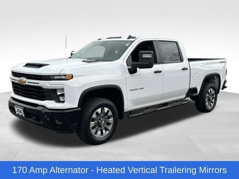 Used 2025 Chevrolet Silverado 2500 Custom w/ Custom Value Package image 22
