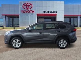 Used 2021 Toyota RAV4 XLE w/ Convenience Package FWD video 1