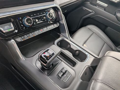 Used 2026 GMC Sierra 1500 Denali AWD/4WD image 27