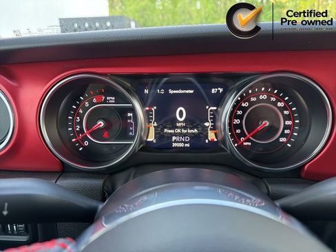 Used 2022 Jeep Wrangler Unlimited Rubicon w/ LED Lighting Group AWD/4WD image 64