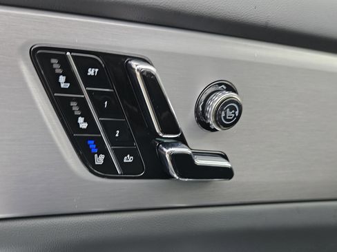 New 2026 Cadillac Vistiq Sport image 23