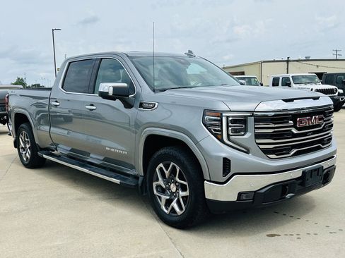 Used 2024 GMC Sierra 1500 SLT w/ SLT Premium Plus Package AWD/4WD image 2