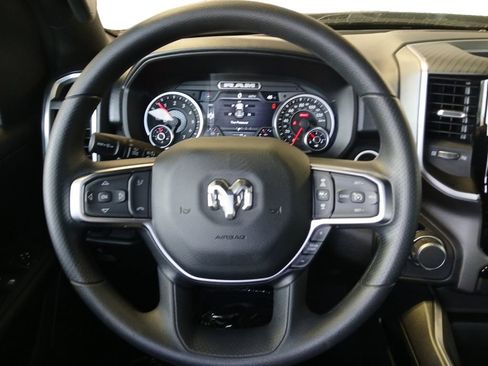 New 2026 RAM 1500 Express AWD/4WD image 21