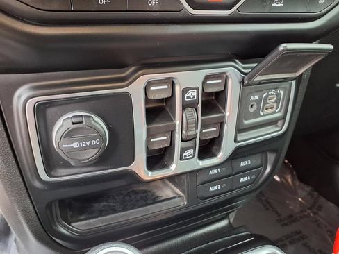 Used 2022 Jeep Gladiator Sport AWD/4WD image 8