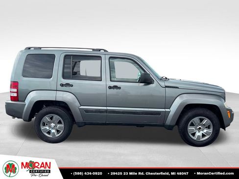 Used 2012 Jeep Liberty Sport w/ Popular Equipment Group AWD/4WD image 6