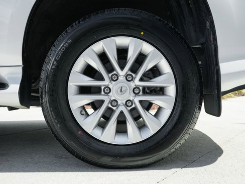 Used 2023 Lexus GX 460 Premium image 31