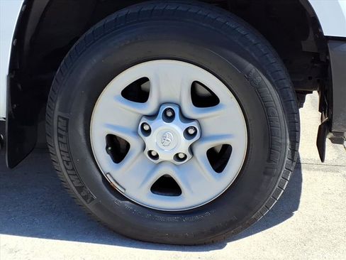 Used 2019 Toyota Tundra SR image 11