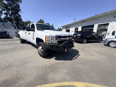 Used 2013 Chevrolet Silverado 3500 W/T w/ Snow Plow Prep Package AWD/4WD image 13