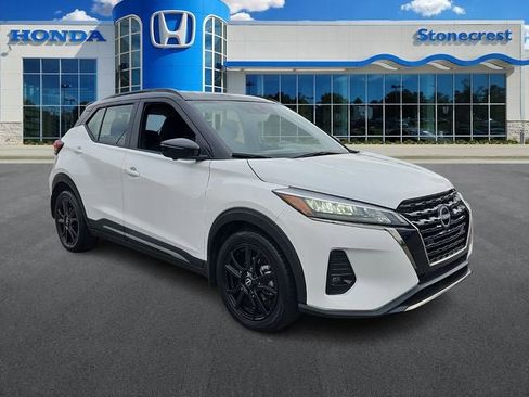 Used 2024 Nissan Kicks SR image 1