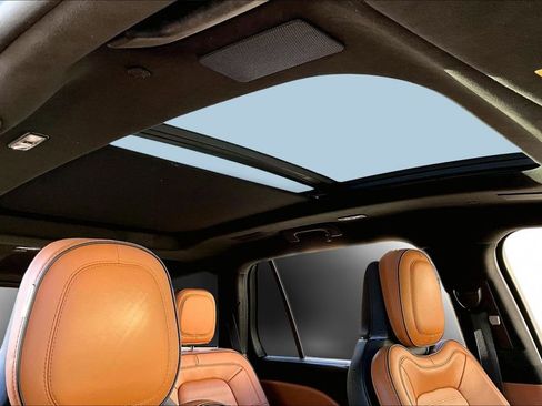 Used 2021 Lincoln Aviator Black Label w/ Dynamic Handling Package image 15