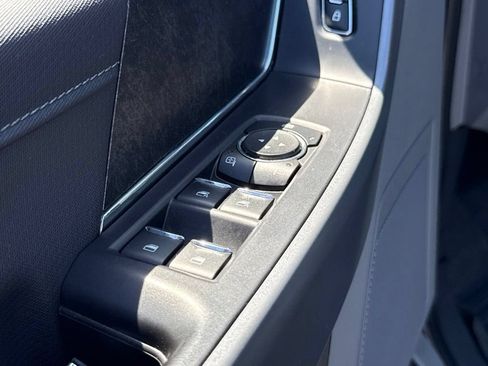 Used 2022 Ford F150 XLT w/ Equipment Group 301A Mid AWD/4WD image 17