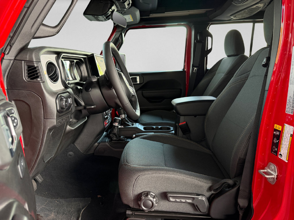 Used 2025 Jeep Wrangler Unlimited Sport AWD/4WD image 22
