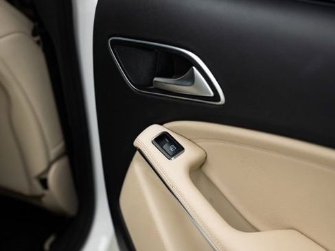 Used 2018 Mercedes-Benz CLA 250 CLA 250 image 29