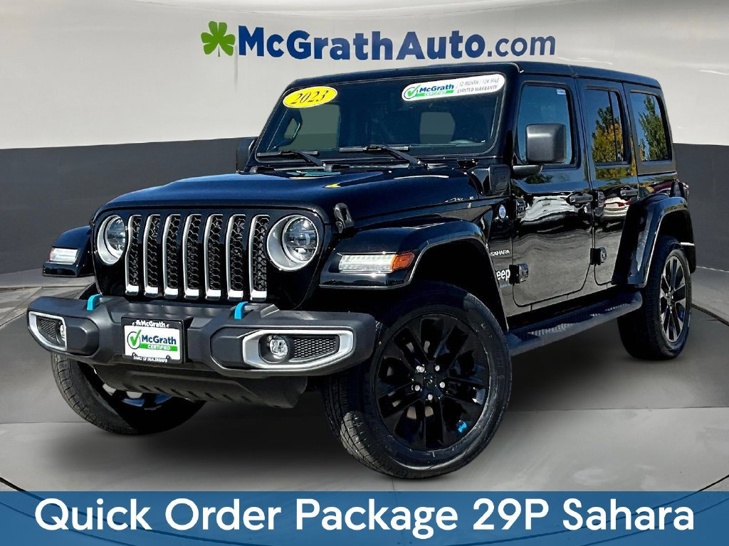 Used 2023 Jeep Wrangler Unlimited Sahara AWD/4WD image 3