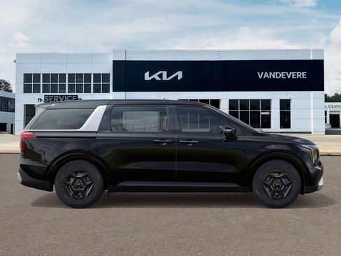 New 2026 Kia Carnival FWD image 9