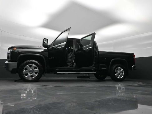 Used 2020 Chevrolet Silverado 2500 LTZ w/ LTZ Plus Package image 31