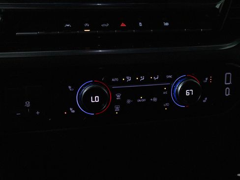 Used 2025 GMC Sierra 1500 Elevation RWD image 13