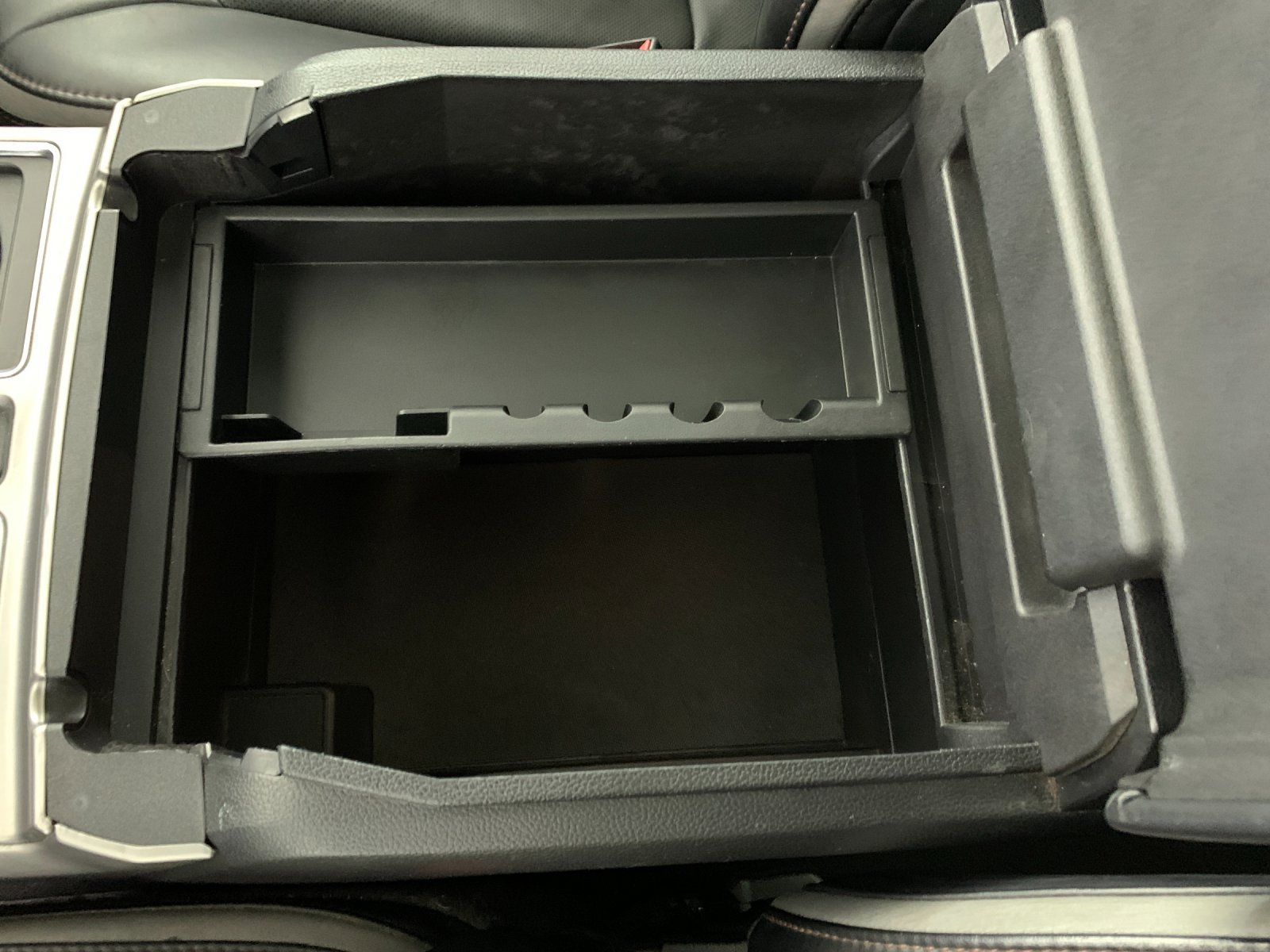 Used 2019 Ford F150 Platinum w/ Equipment Group 701A Luxury AWD/4WD image 28
