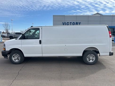 Used 2025 Chevrolet Express 2500 Extended w/ Driver Convenience Package image 8