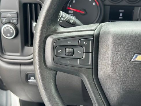 Certified 2025 Chevrolet Silverado 1500 W/T RWD image 5