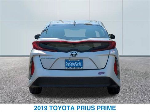 Used 2019 Toyota Prius Prime Premium w/ Carpet Mat Package FWD image 8