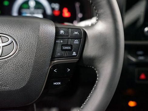 Certified 2025 Toyota Camry SE image 13