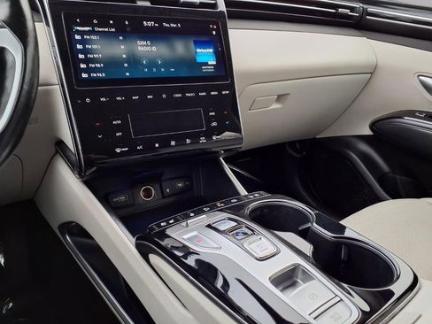 Used 2024 Hyundai Tucson Limited image 12