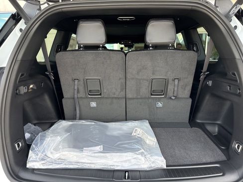 New 2025 Jeep Grand Cherokee L Limited image 14