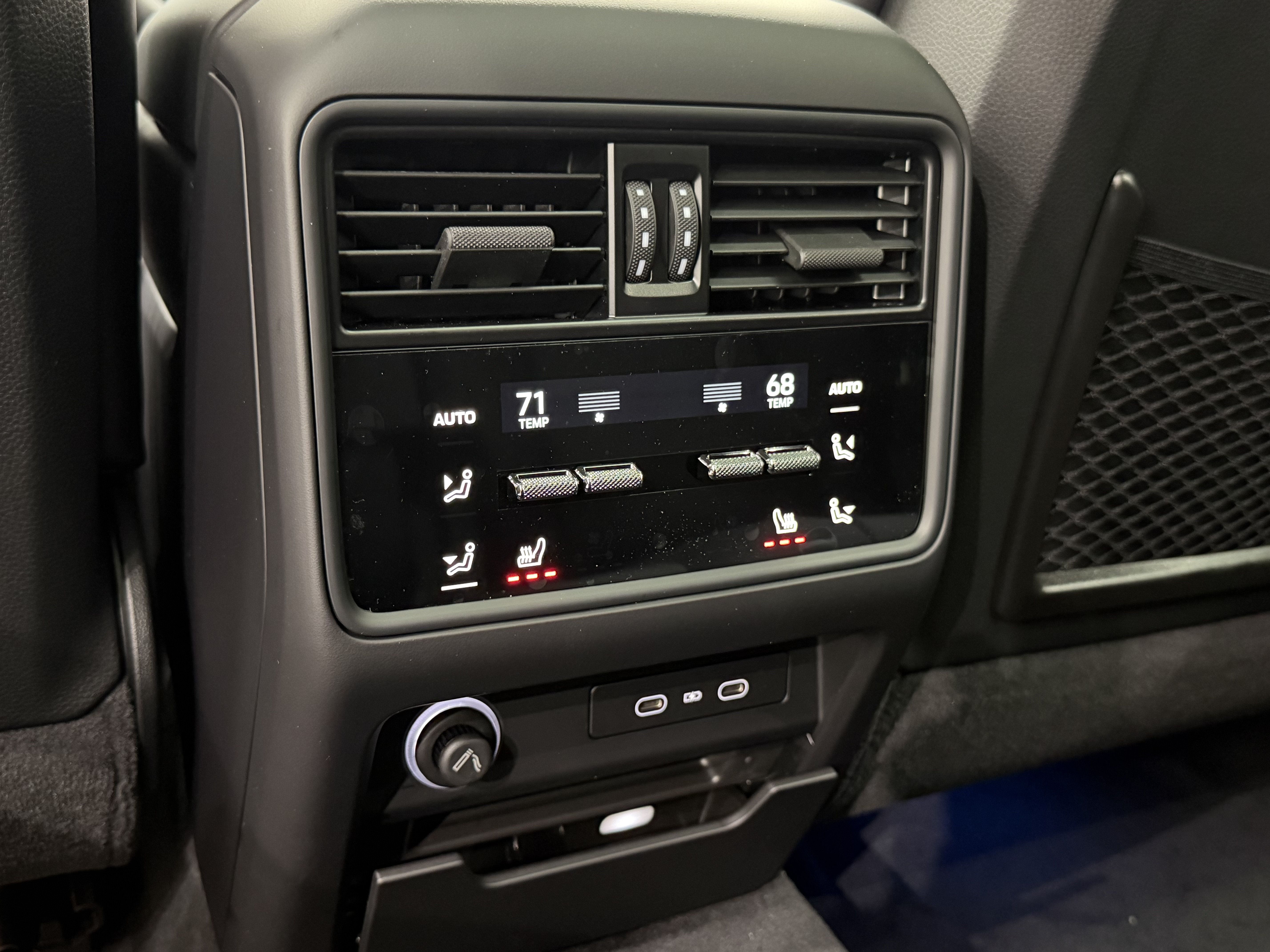New 2026 Porsche Cayenne GTS AWD/4WD image 23