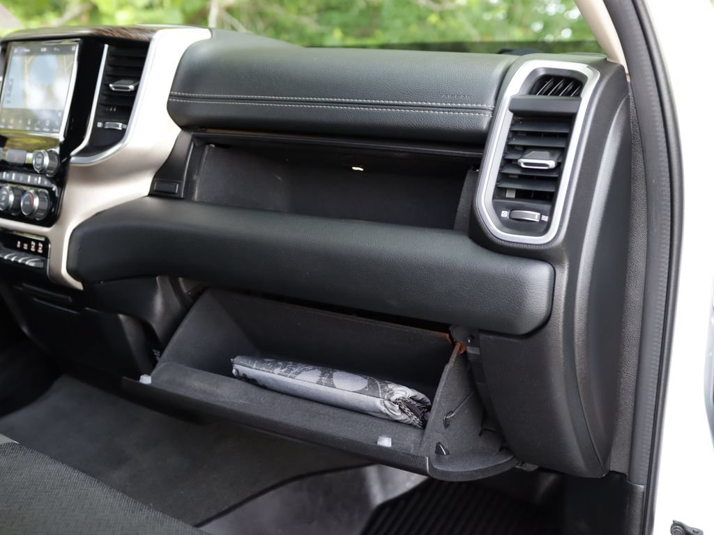 Used 2020 RAM 1500 Laramie AWD/4WD image 40