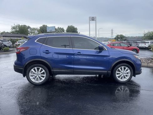 Used 2022 Nissan Rogue Sport SV w/ Technology Package AWD/4WD image 4