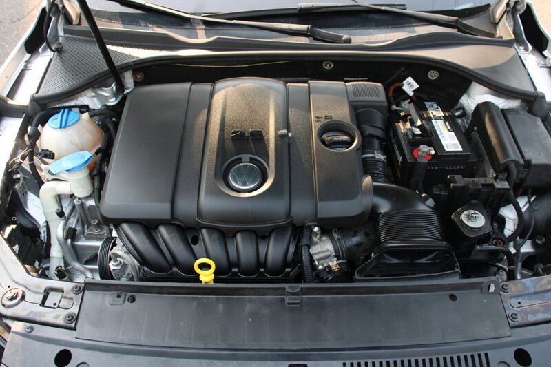 Used 2014 Volkswagen Passat 2.5 S FWD image 17