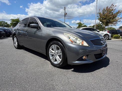 Used 2013 INFINITI G37 x Sedan w/ Premium Pkg AWD/4WD image 6