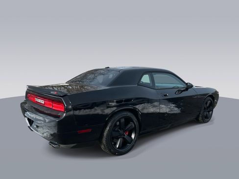 Used 2010 Dodge Challenger SRT8 w/ SRT Option Group II image 3