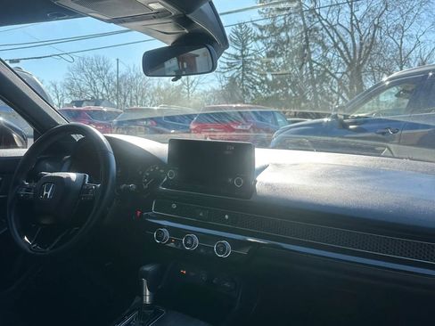 Used 2025 Honda Civic Sport image 17