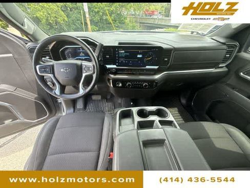 Used 2024 Chevrolet Silverado 1500 RST AWD/4WD image 19
