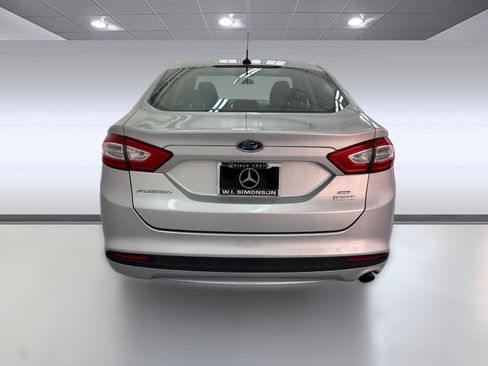 Used 2014 Ford Fusion SE image 9