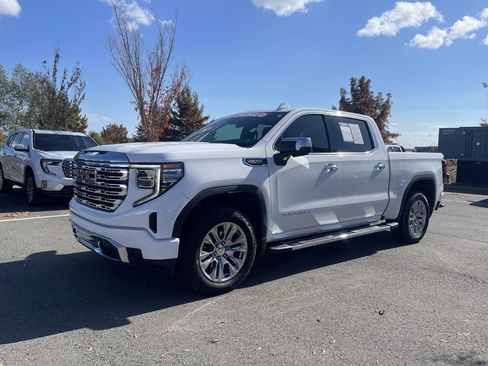 Used 2022 GMC Sierra 1500 Denali image 3